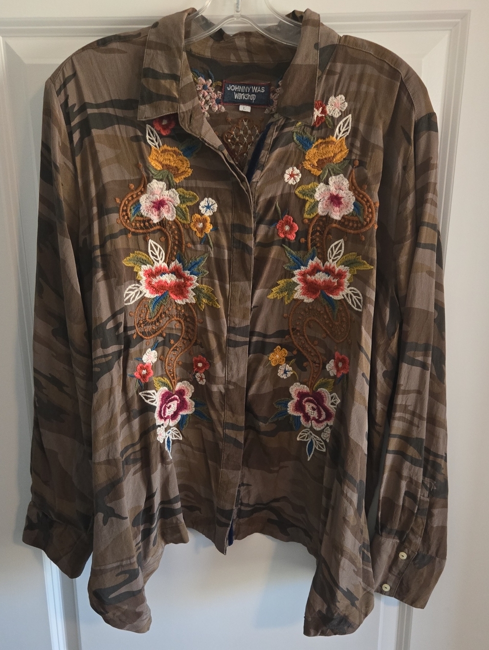 Johnny Was Brown Camouflage Embroidered Button-Up Blouse